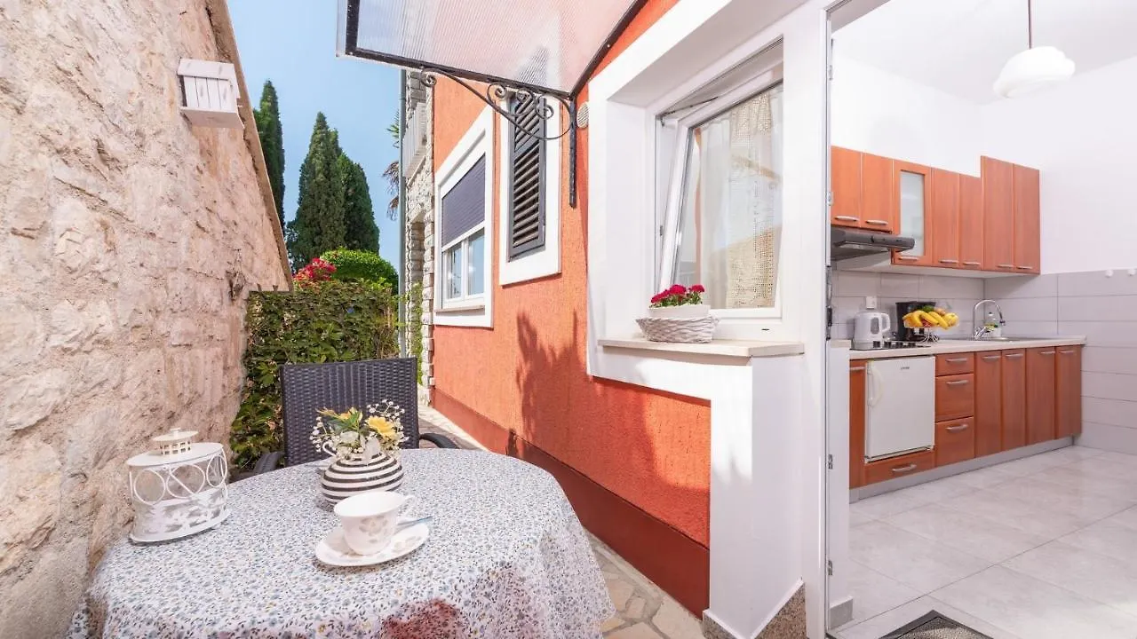 Apartments In City Centar Of Lovely Vrsar