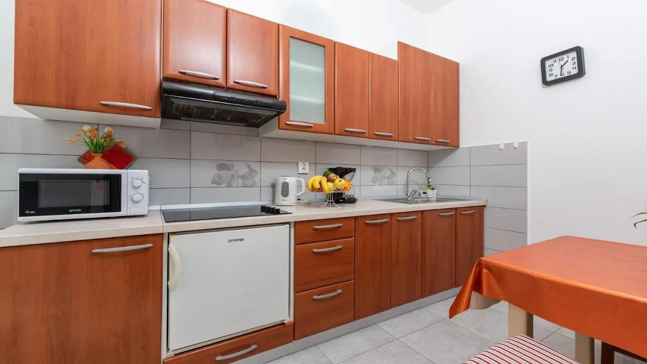 Apartments In City Centar Of Lovely Vrsar Guest house
