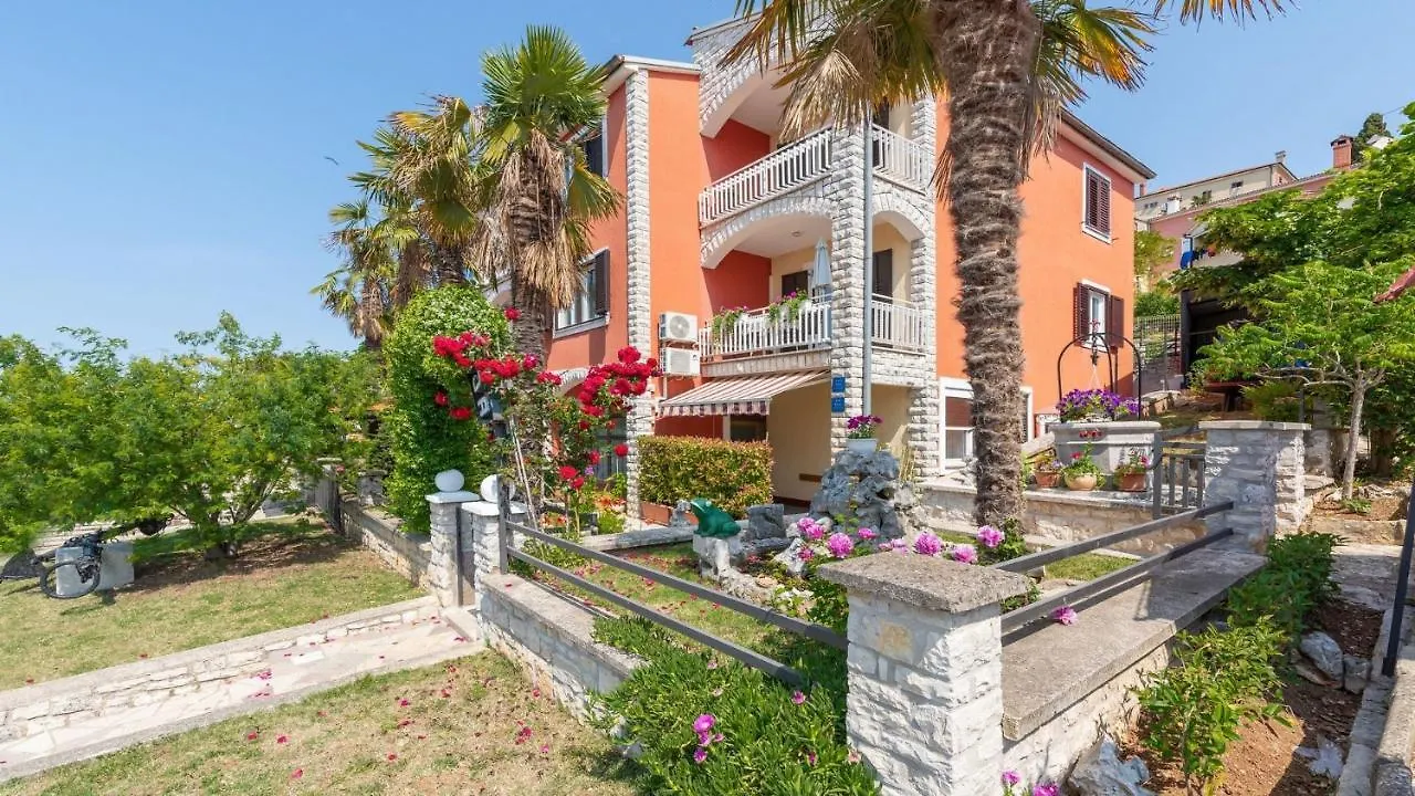 Guest house Apartments In City Centar Of Lovely Vrsar Croatia