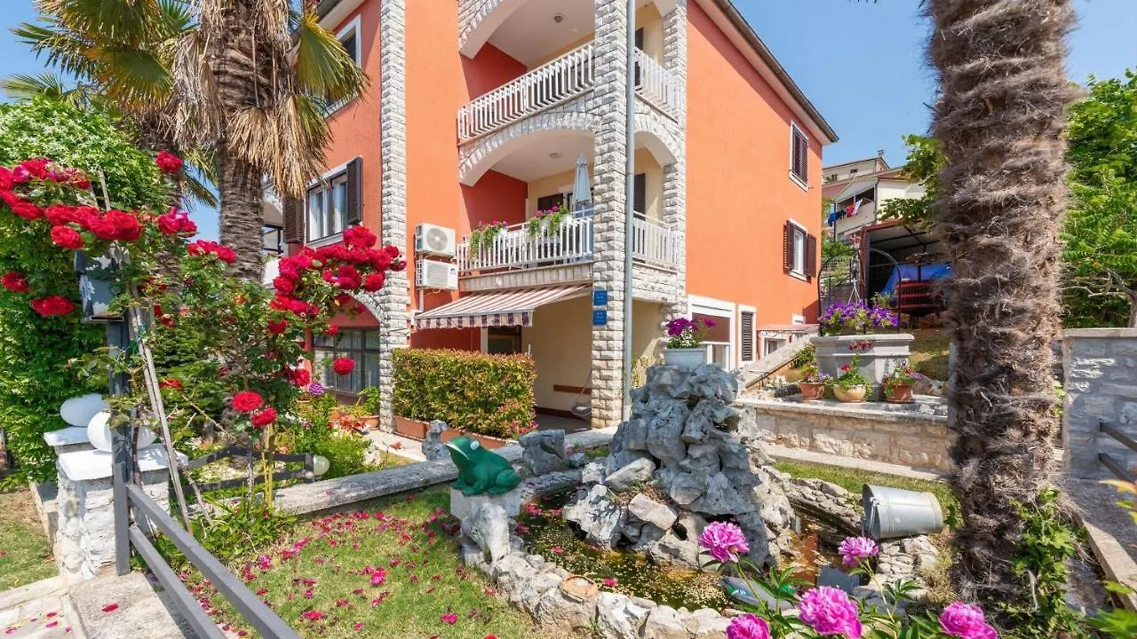 Guest house Apartments In City Centar Of Lovely Vrsar